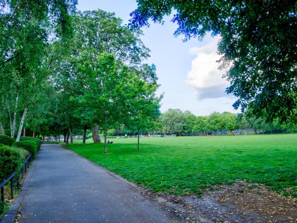 Pass The Keys Lovely 2-bedroom Flat With Balcony And Great Views Appartamento Londra